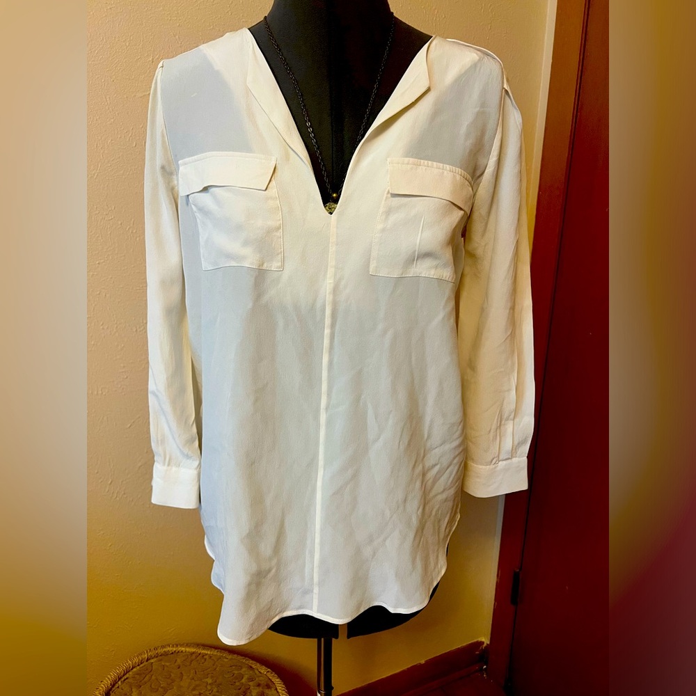 Beautiful joie silk blouse.